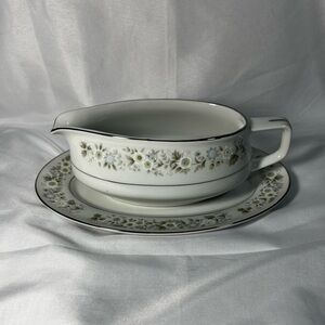 Imperial China W Dalton Wild Flowers 745 Gravy Boat & Underplate White Green